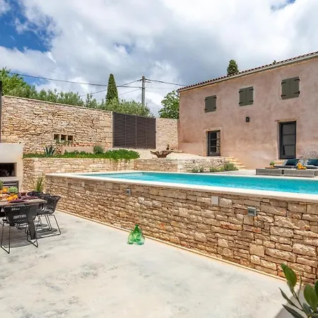 Villa Elena By Rent Istria