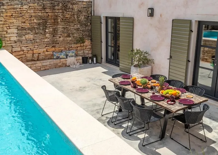 Elena By Rent Istria * Golas